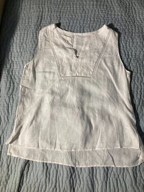 Zara 100% linen pleated and lace white tank top size L